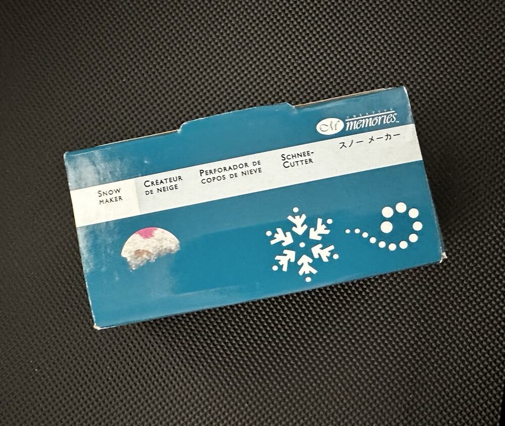 Creative Memories Snow Maker Paper Punch Snowflake & Swirl Holiday Winter 2007